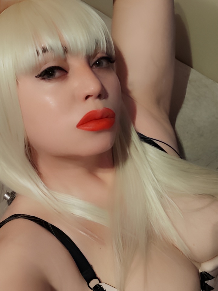 Ника привлекальеная девушка из Новомосковска цена от 2500 руб