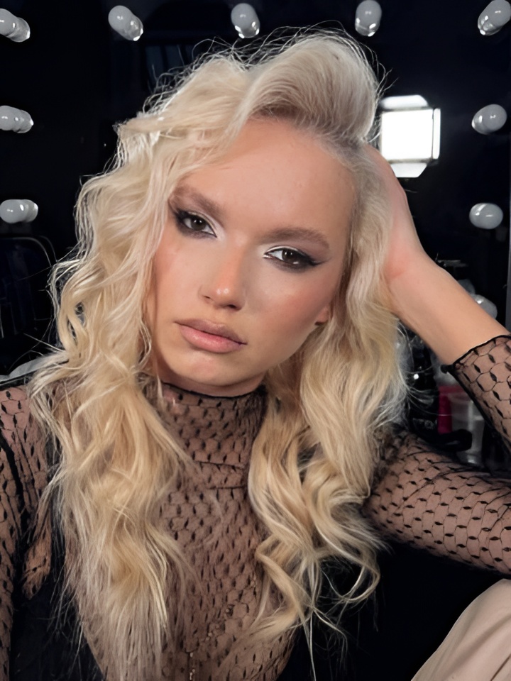 Индивидуалка Рада, доступна для личного знакомства от 2000 руб