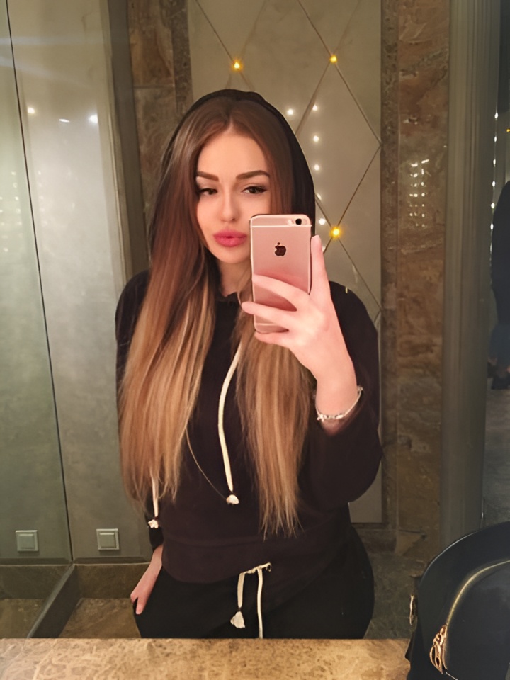 Сарра привлекальеная девушка из Новомосковска цена от 1500 руб