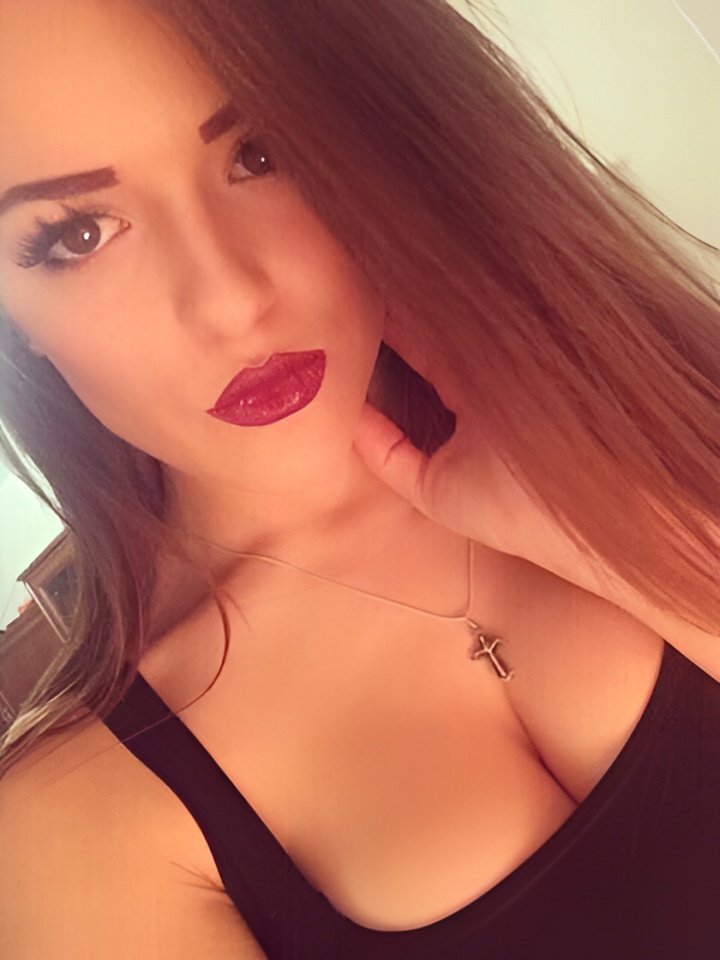 Татьяна привлекальеная девушка из Новомосковска цена от 10000 руб