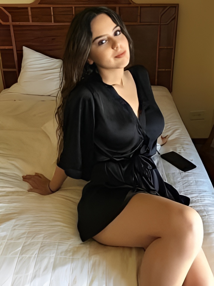 Виталина привлекальеная девушка из Новомосковска цена от 5000 руб