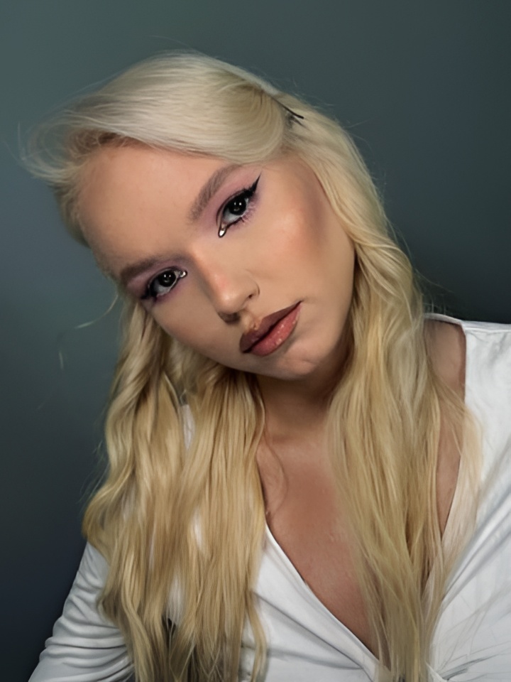 Индивидуалка Рада, доступна для личного знакомства от 2000 руб