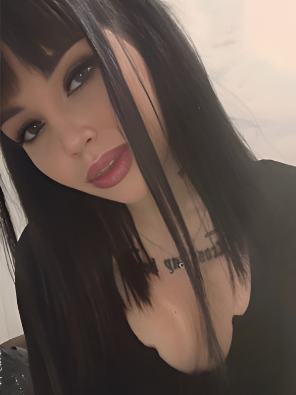 Богдана привлекательная девушка из Новомосковска цена от 1500 руб