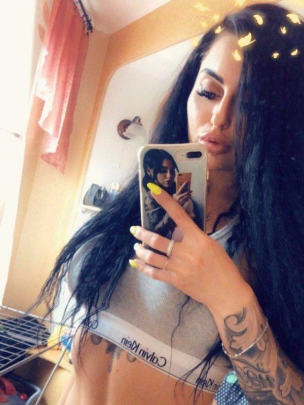 Екатерина привлекательная девушка из Новомосковска цена от 2000 руб