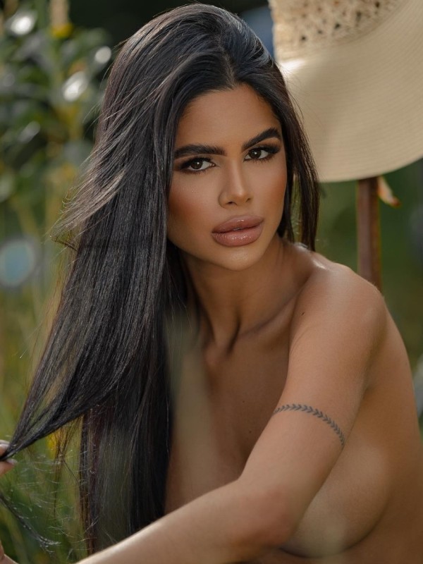 Яночка привлекательная девушка из Новомосковска цена от 3000 руб