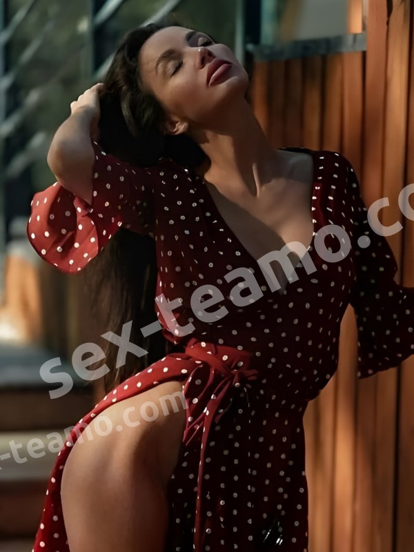 Полина из Новомосковска